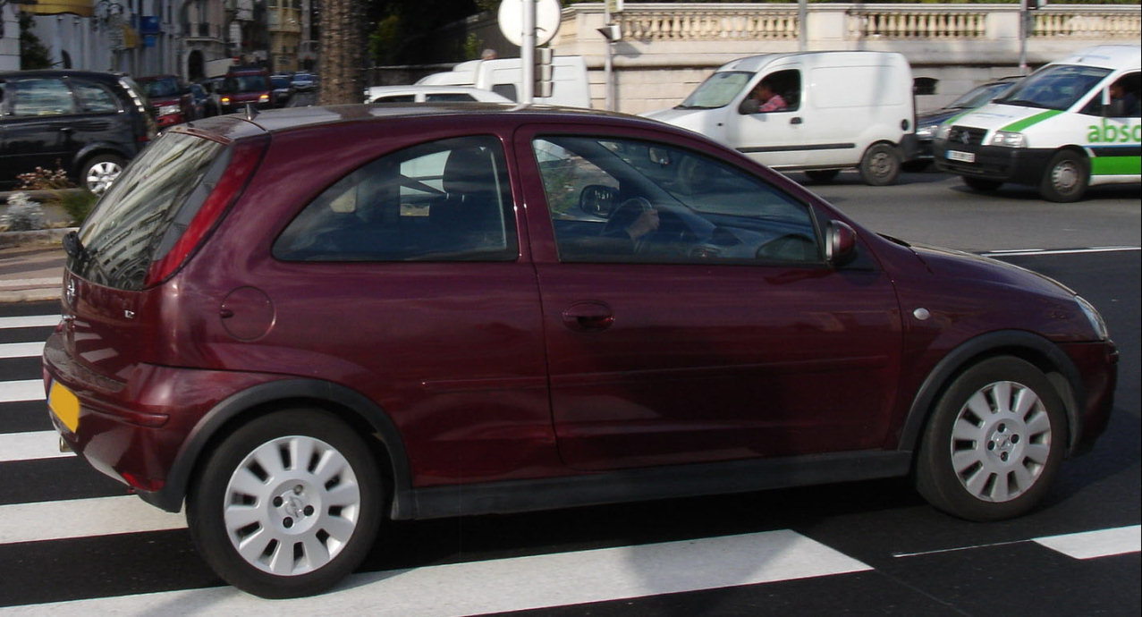 Opel Corsa 2004 23
